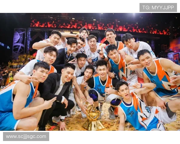 聚焦篮球明星成长历程与赛场荣耀的全面深度精彩解析魅力展示篇章